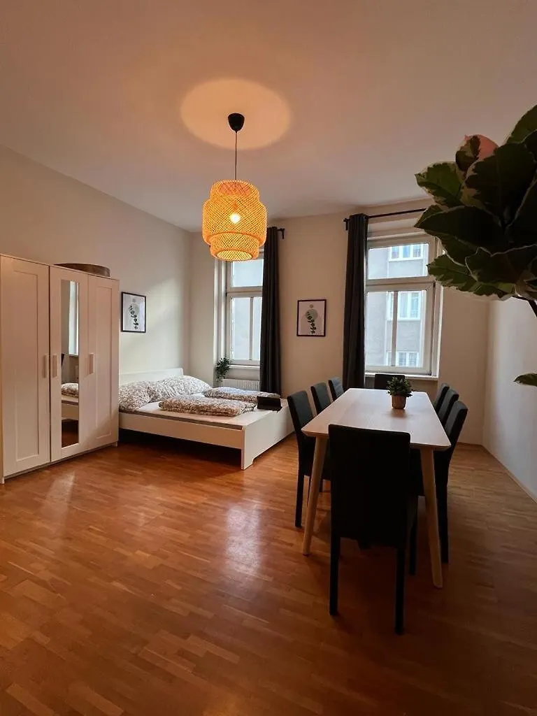 90 M2 Spacious Apartment With Free Parking Vienna 0*,
